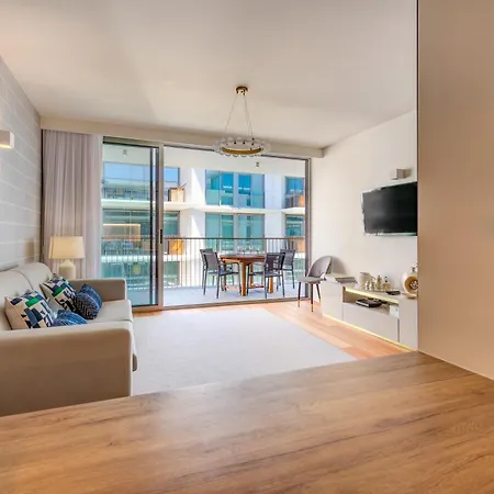 Bayline - Dinas Apartment *